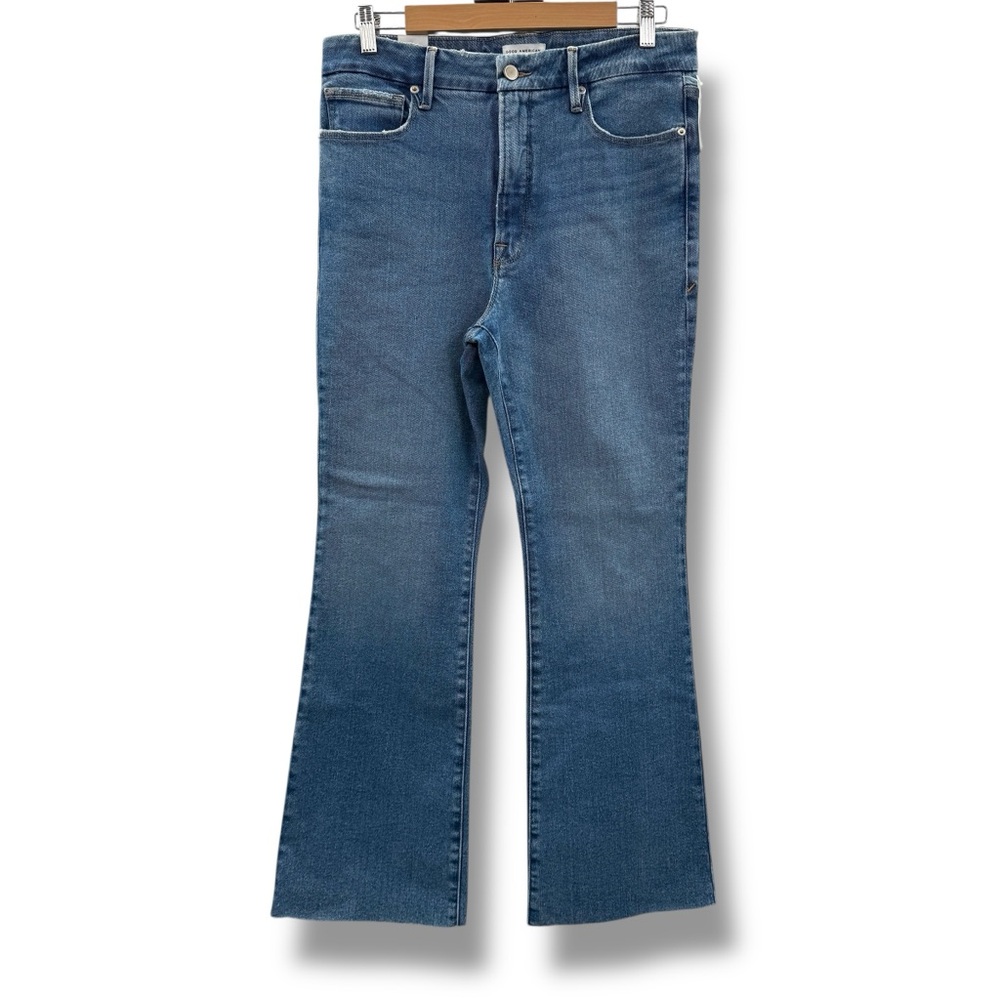 Good American NWT Flared Wide Leg Jeans Women’s Size 10/30 High Rise Medium Wash